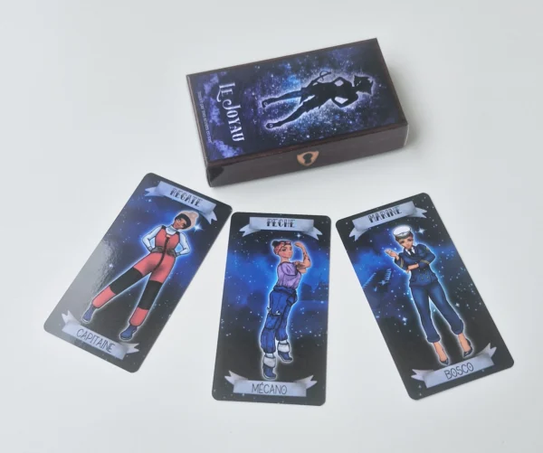 Envie d'un jeu de société à 2 original ? Découvrez Le Joyau, le jeu de cartes immersif idéal pour pimenter vos soirées en duo et lancer des défis complices.